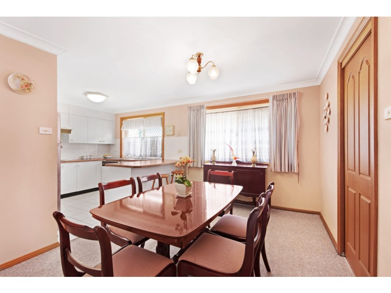 1/209 Ocean Beach Road, Woy Woy NSW 2256