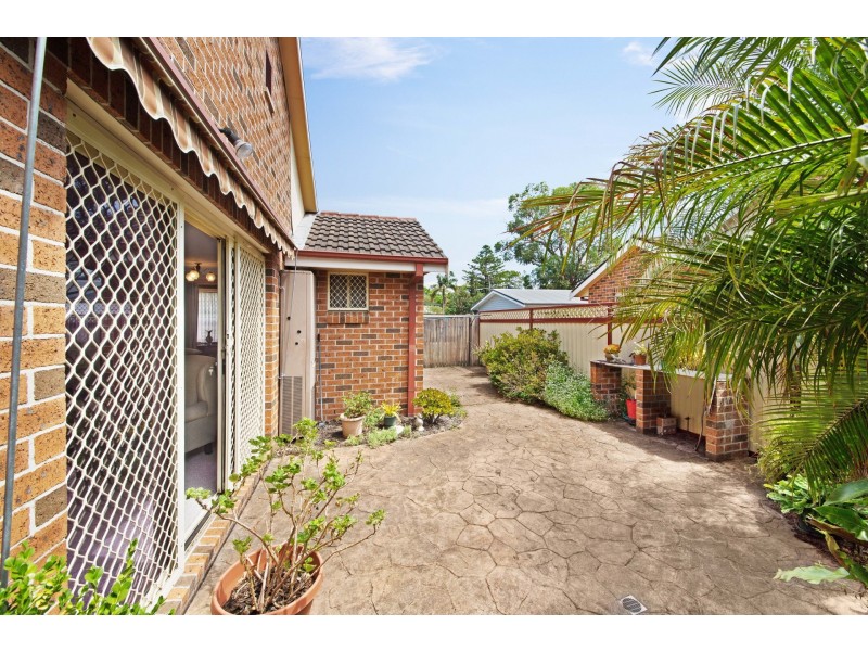 1/209 Ocean Beach Road, Woy Woy NSW 2256