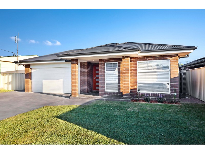 21 Dunban Road, Woy Woy NSW 2256