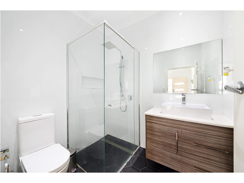 8 Albion Street, Umina Beach NSW 2257