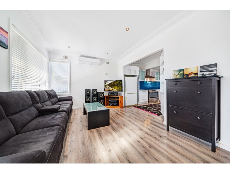 8 Albion Street, Umina Beach NSW 2257