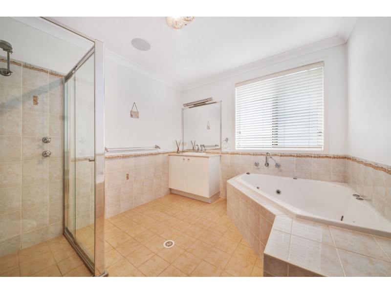 15 Hobart Avenue, Umina Beach NSW 2257