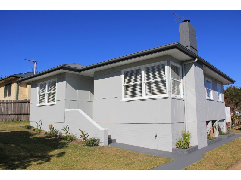 12 Blomfield Avenue, Bega NSW 2550