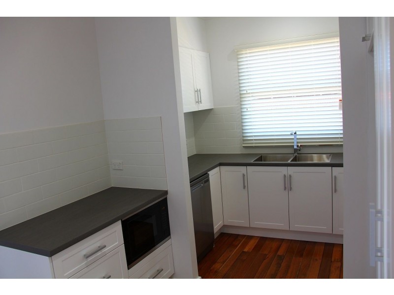 12 Blomfield Avenue, Bega NSW 2550