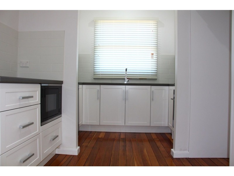 12 Blomfield Avenue, Bega NSW 2550