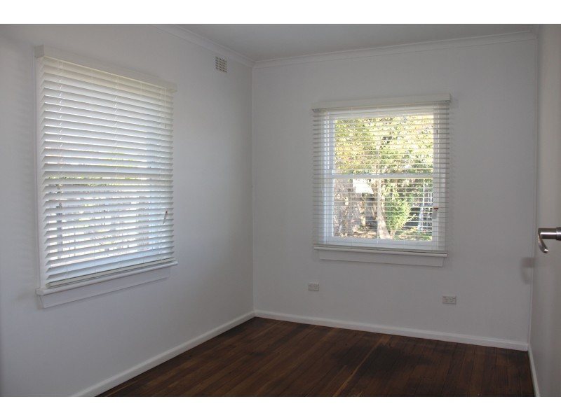12 Blomfield Avenue, Bega NSW 2550