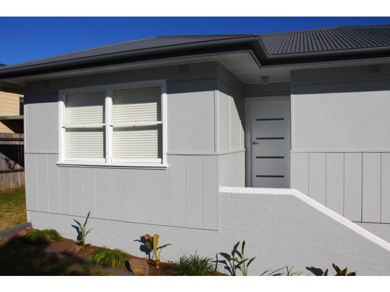 12 Blomfield Avenue, Bega NSW 2550