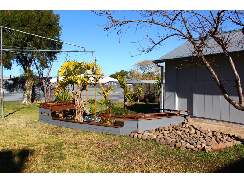 12 Blomfield Avenue, Bega NSW 2550