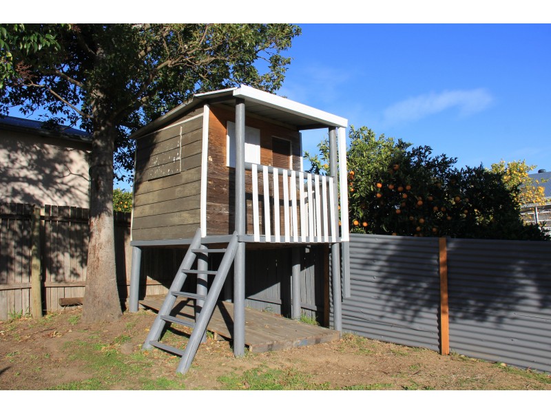 12 Blomfield Avenue, Bega NSW 2550