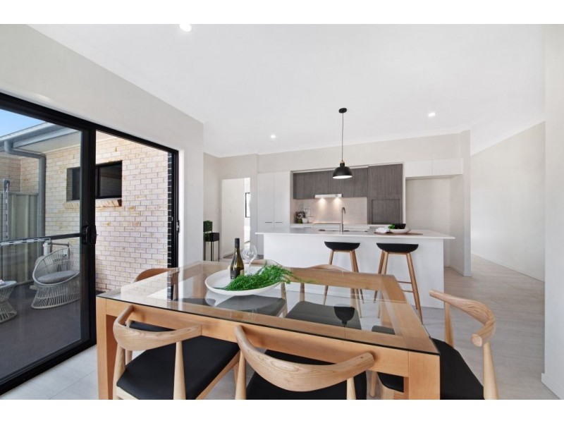 2/2B Palm Street, Ettalong Beach NSW 2257