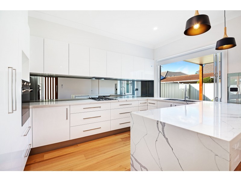 3/4 Augusta Street, Umina Beach NSW 2257