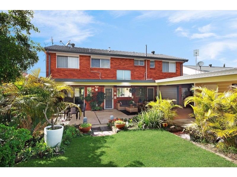 11 Daffodil Drive, Woy Woy NSW 2256