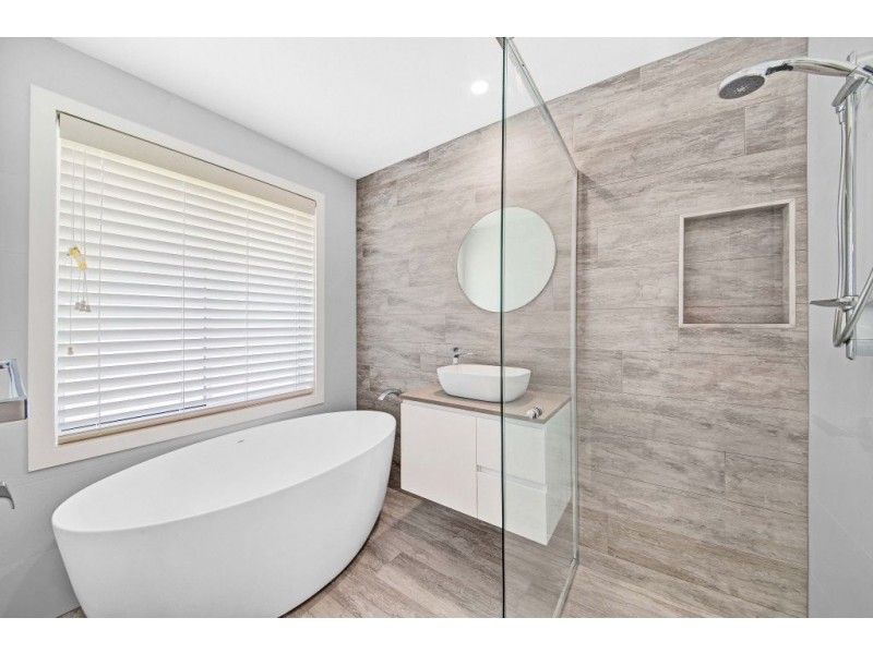 2/45 Cowper Road, Umina Beach NSW 2257