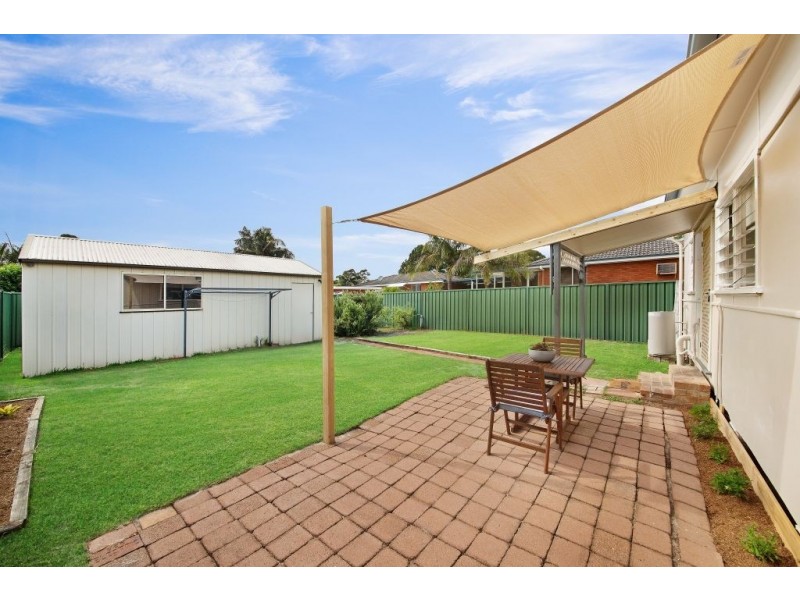 10 Angler Street, Woy Woy NSW 2256