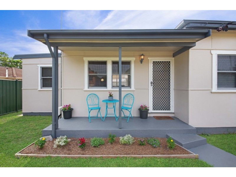 10 Angler Street, Woy Woy NSW 2256