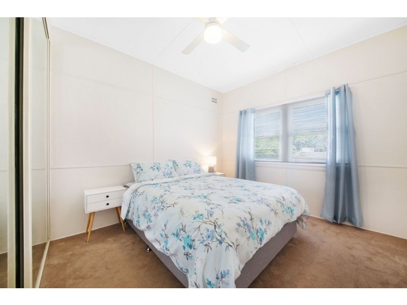 10 Angler Street, Woy Woy NSW 2256