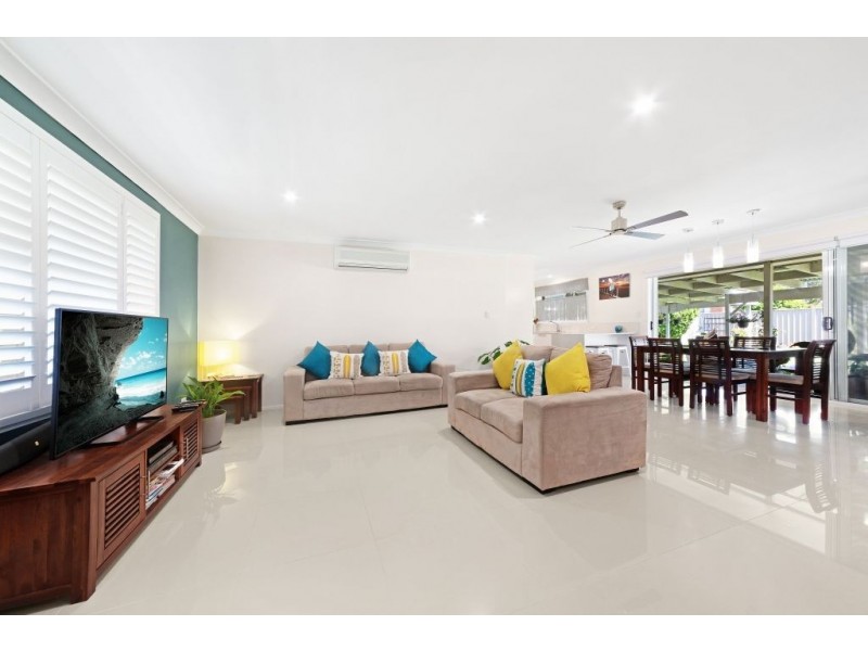 136 Helmsman Boulevarde, St Huberts Island NSW 2257