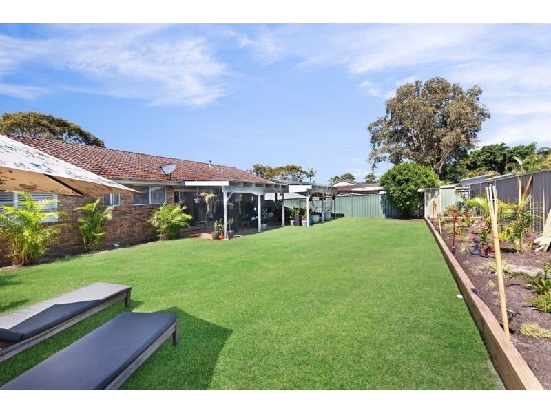 136 Helmsman Boulevarde, St Huberts Island NSW 2257