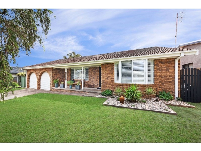 136 Helmsman Boulevarde, St Huberts Island NSW 2257