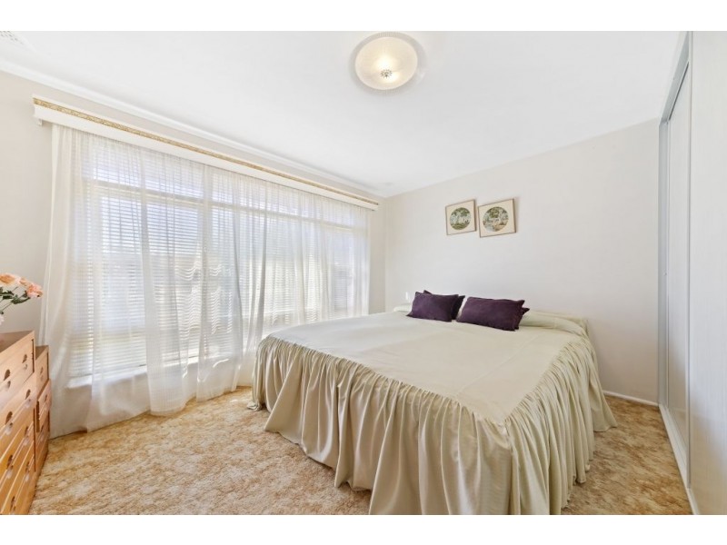 15 Robin Crescent, Woy Woy NSW 2256