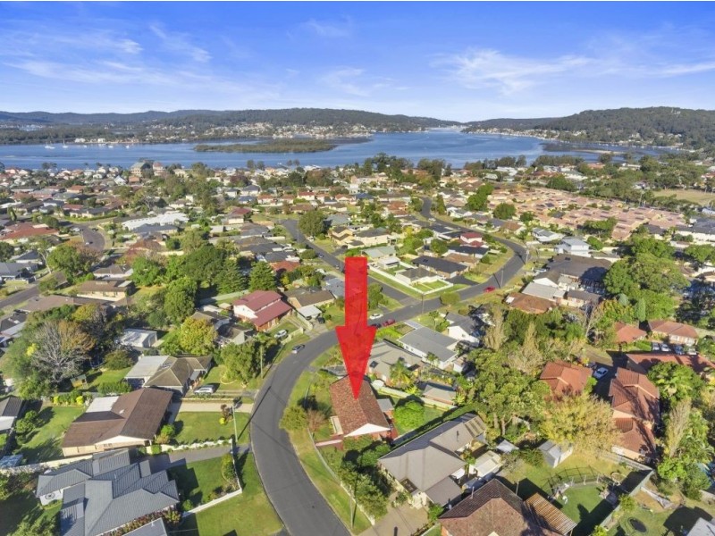 15 Robin Crescent, Woy Woy NSW 2256