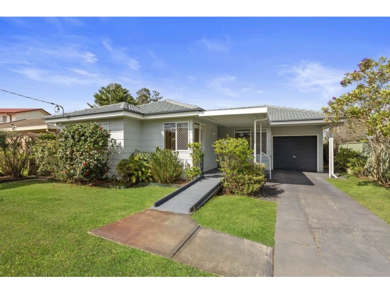 40 Robin Crescent, Woy Woy NSW 2256