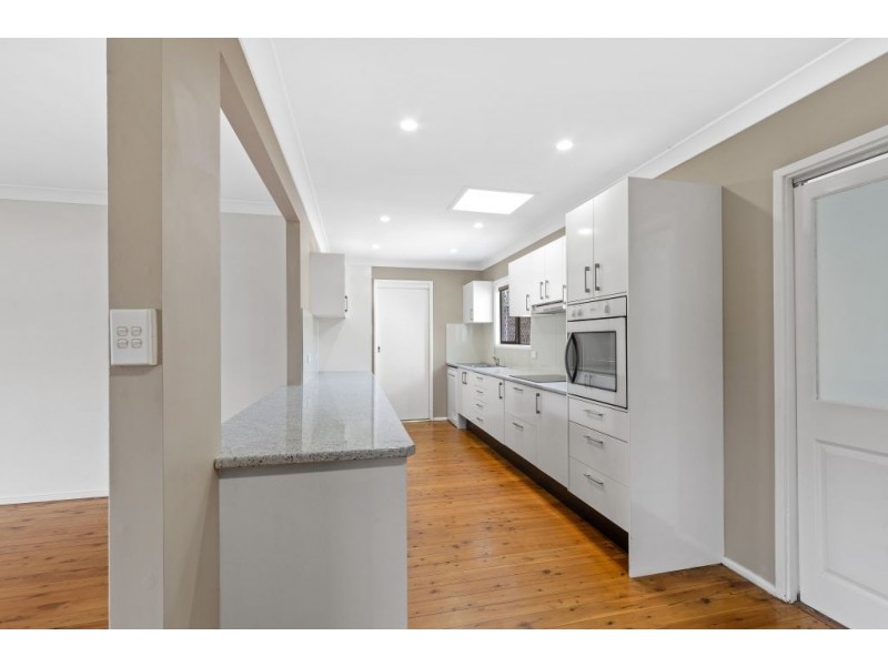 40 Robin Crescent, Woy Woy NSW 2256