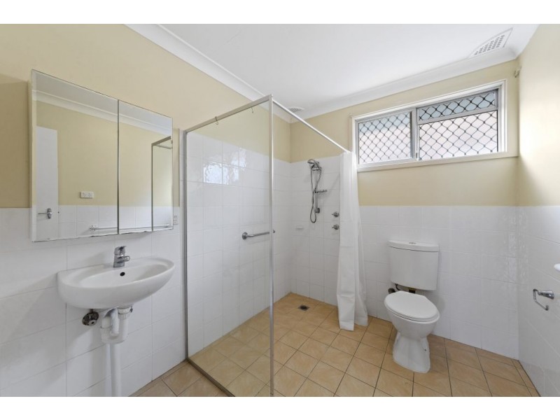 40 Robin Crescent, Woy Woy NSW 2256