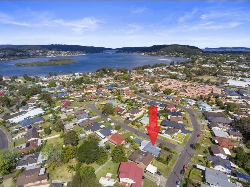 40 Robin Crescent, Woy Woy NSW 2256