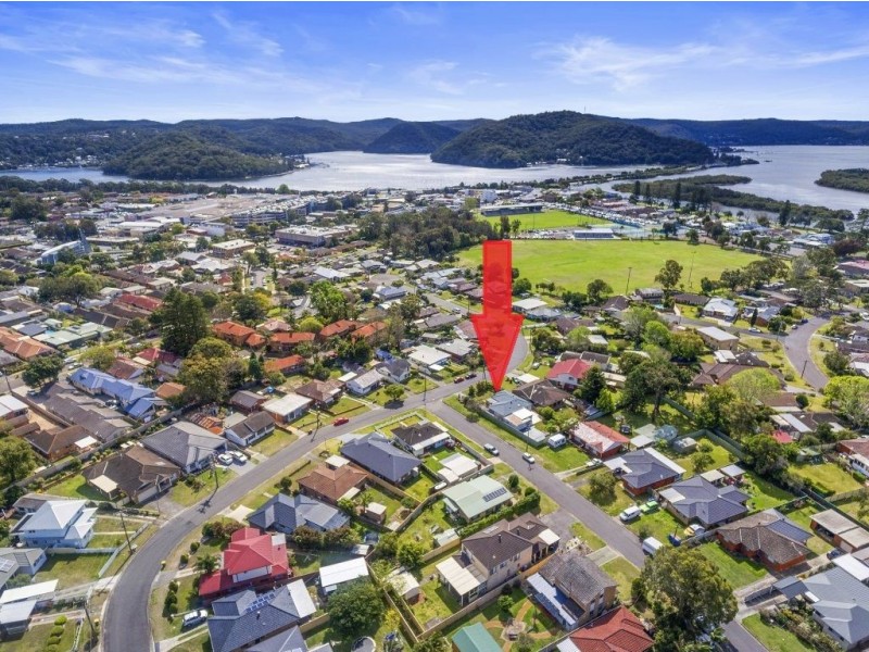 40 Robin Crescent, Woy Woy NSW 2256