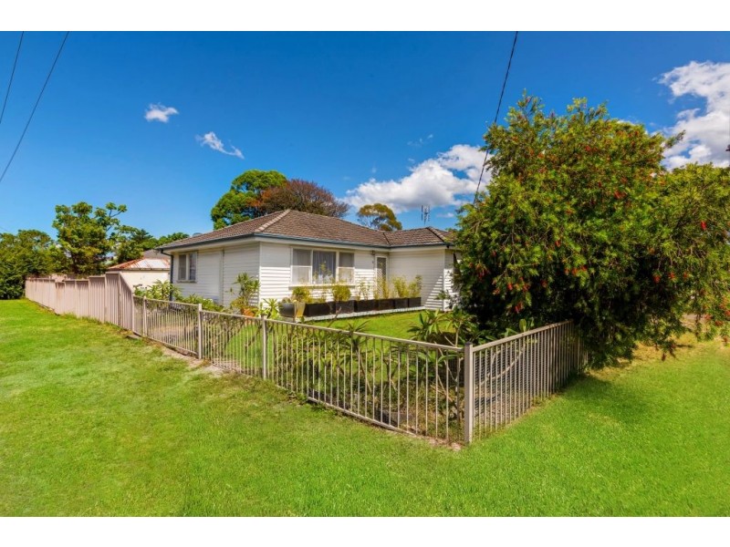 8 Walford Street, Woy Woy NSW 2256