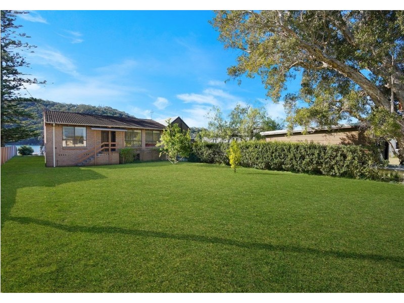 21 Taylor Street, Woy Woy Bay NSW 2256