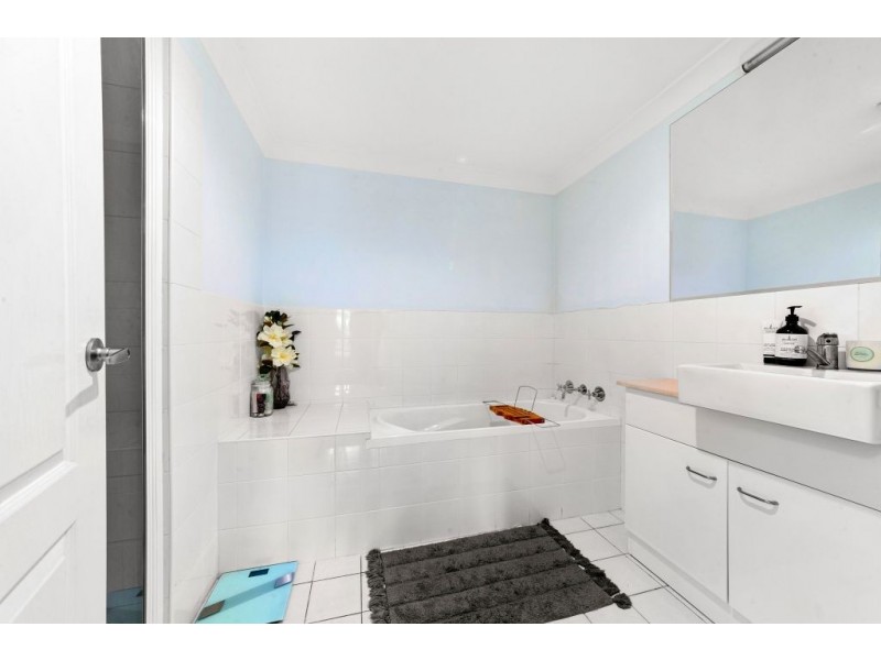 9/13-15 Moore Street, West Gosford NSW 2250