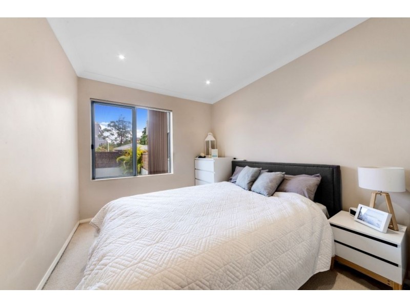 9/13-15 Moore Street, West Gosford NSW 2250
