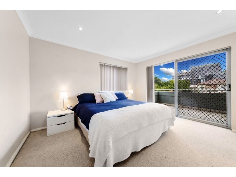 9/13-15 Moore Street, West Gosford NSW 2250