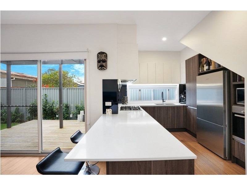 2/152 Barrenjoey Road, Ettalong Beach NSW 2257