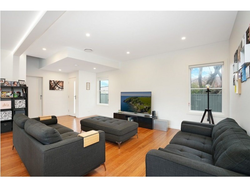 2/152 Barrenjoey Road, Ettalong Beach NSW 2257