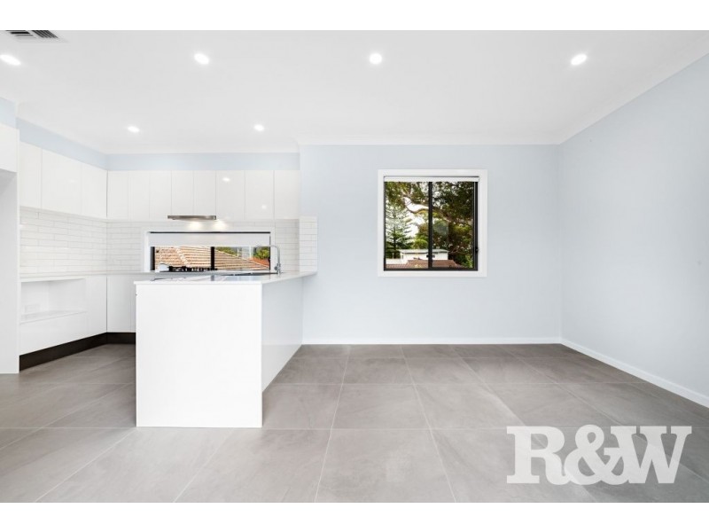 2/117 Bourke Road, Umina Beach NSW 2257
