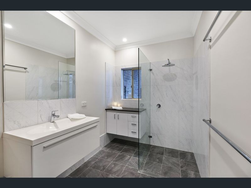 33 The Palisade, Umina Beach NSW 2257