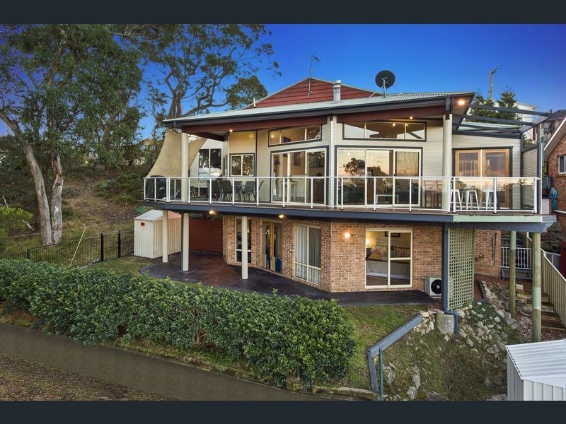33 The Palisade, Umina Beach NSW 2257