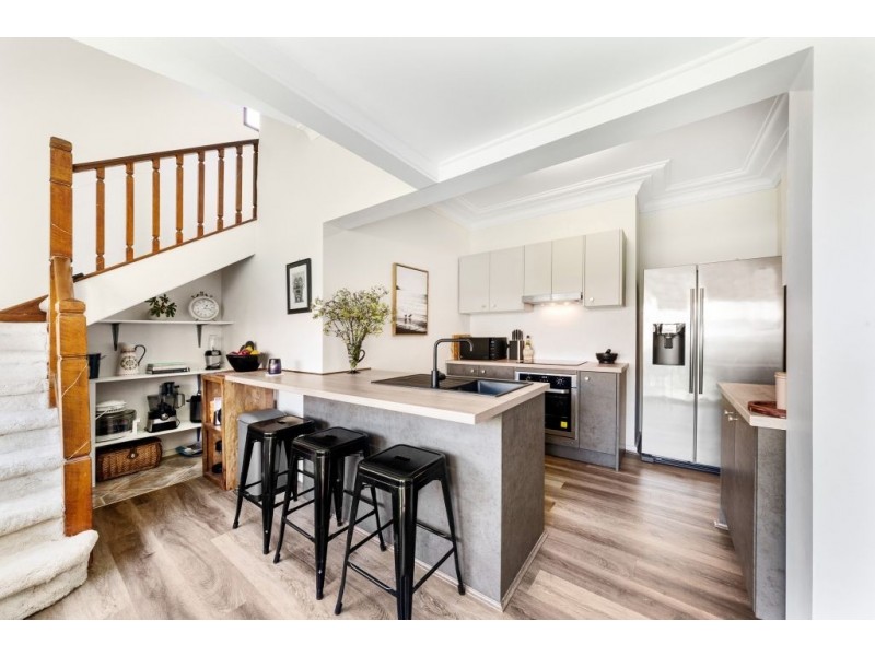 7 Rawson Rd, Woy Woy NSW 2256