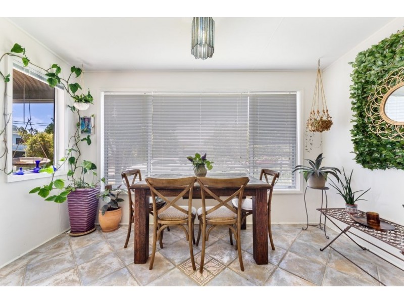 7 Rawson Rd, Woy Woy NSW 2256