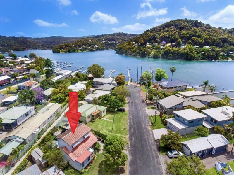 7 Rawson Rd, Woy Woy NSW 2256