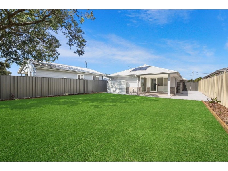 13 Wellington Street, Umina Beach NSW 2257