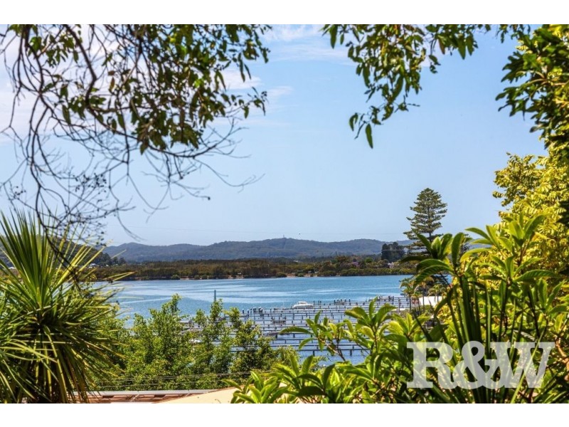 82 Taylor Street, Woy Woy Bay NSW 2256