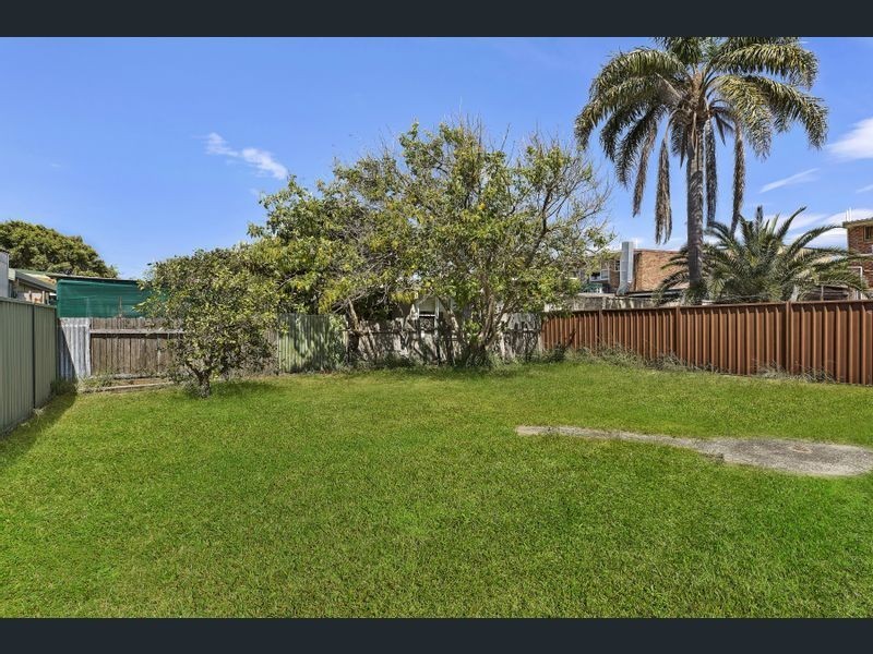 1 Leslie Street, Umina Beach NSW 2257