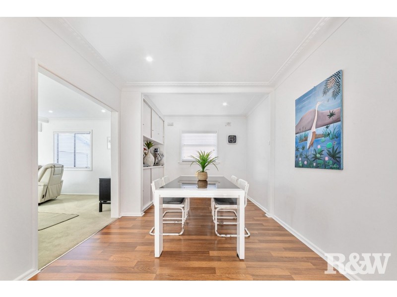 62 Robin Crescent, Woy Woy NSW 2256