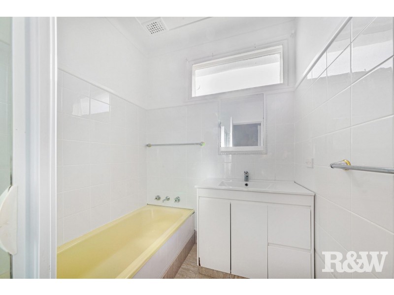 62 Robin Crescent, Woy Woy NSW 2256