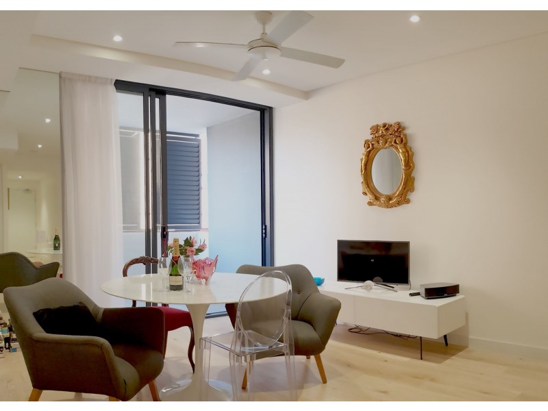 106/148A Albany Street, Point Frederick NSW 2250