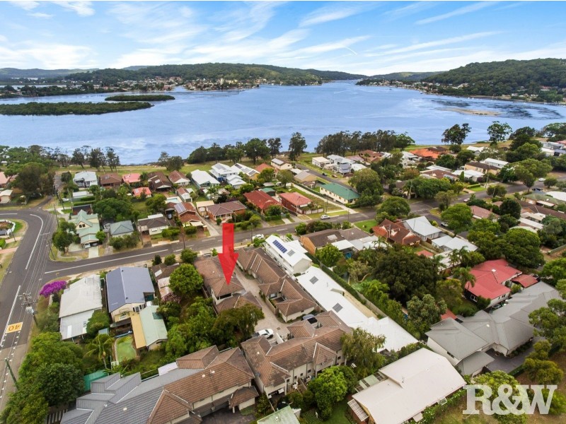 2/211 Burge Road, Woy Woy NSW 2256